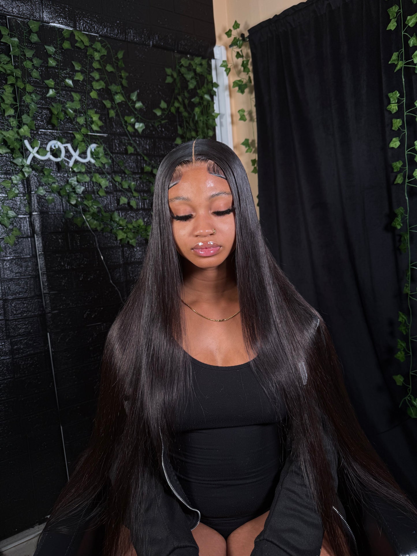 180% Density 13x4 Full Frontal Wigs (pre order wigs prices )